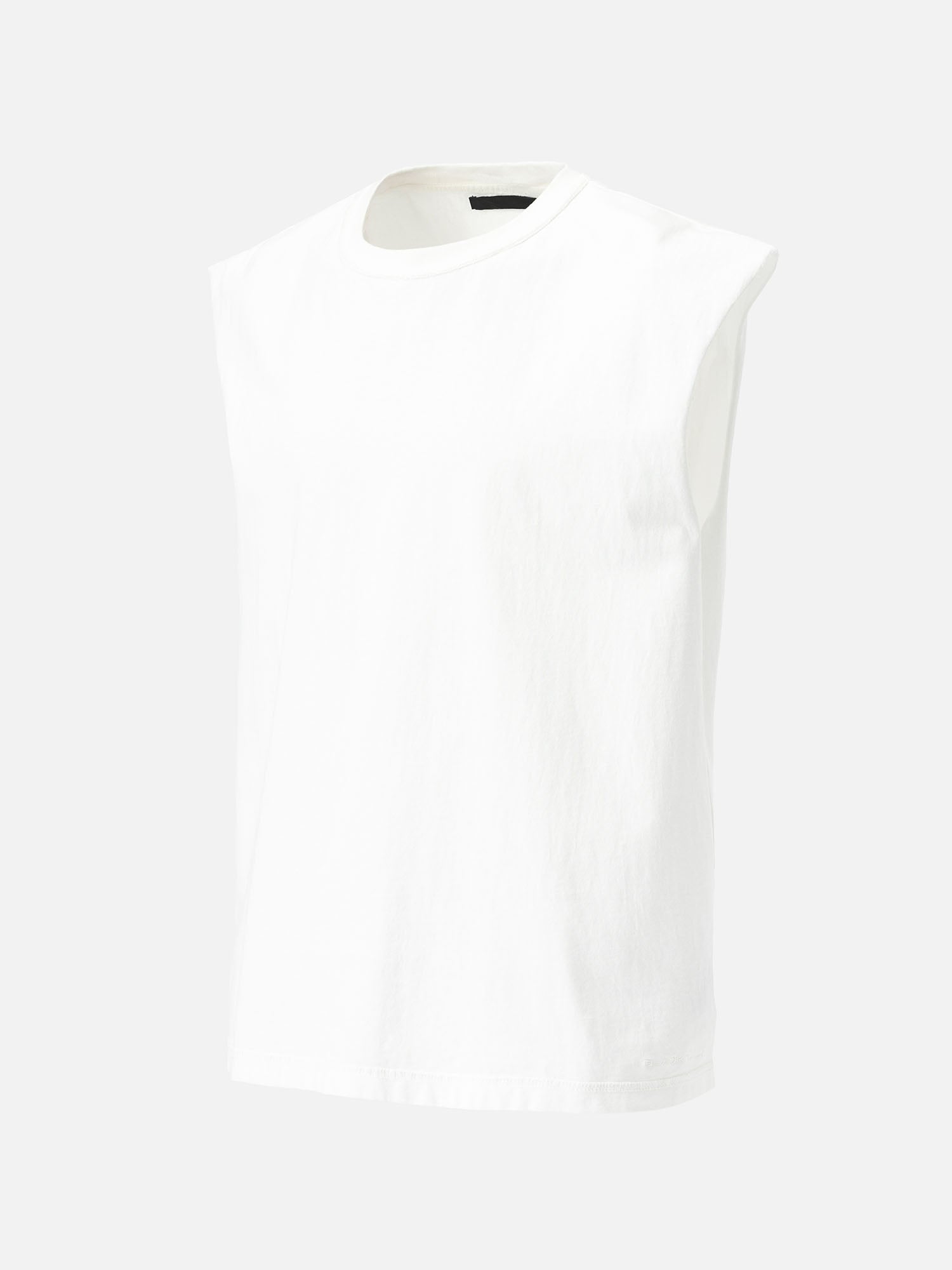 SLEEVELESS T-SHIRT