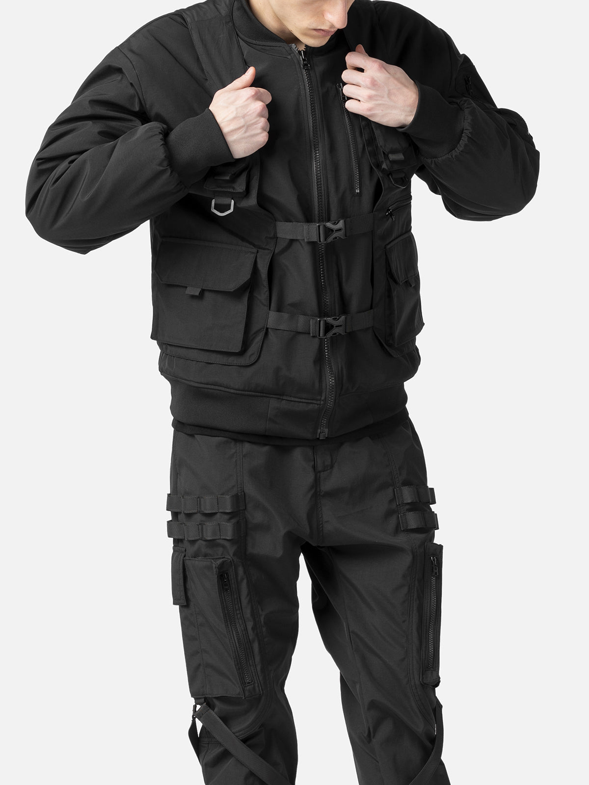 TACTICAL VEST