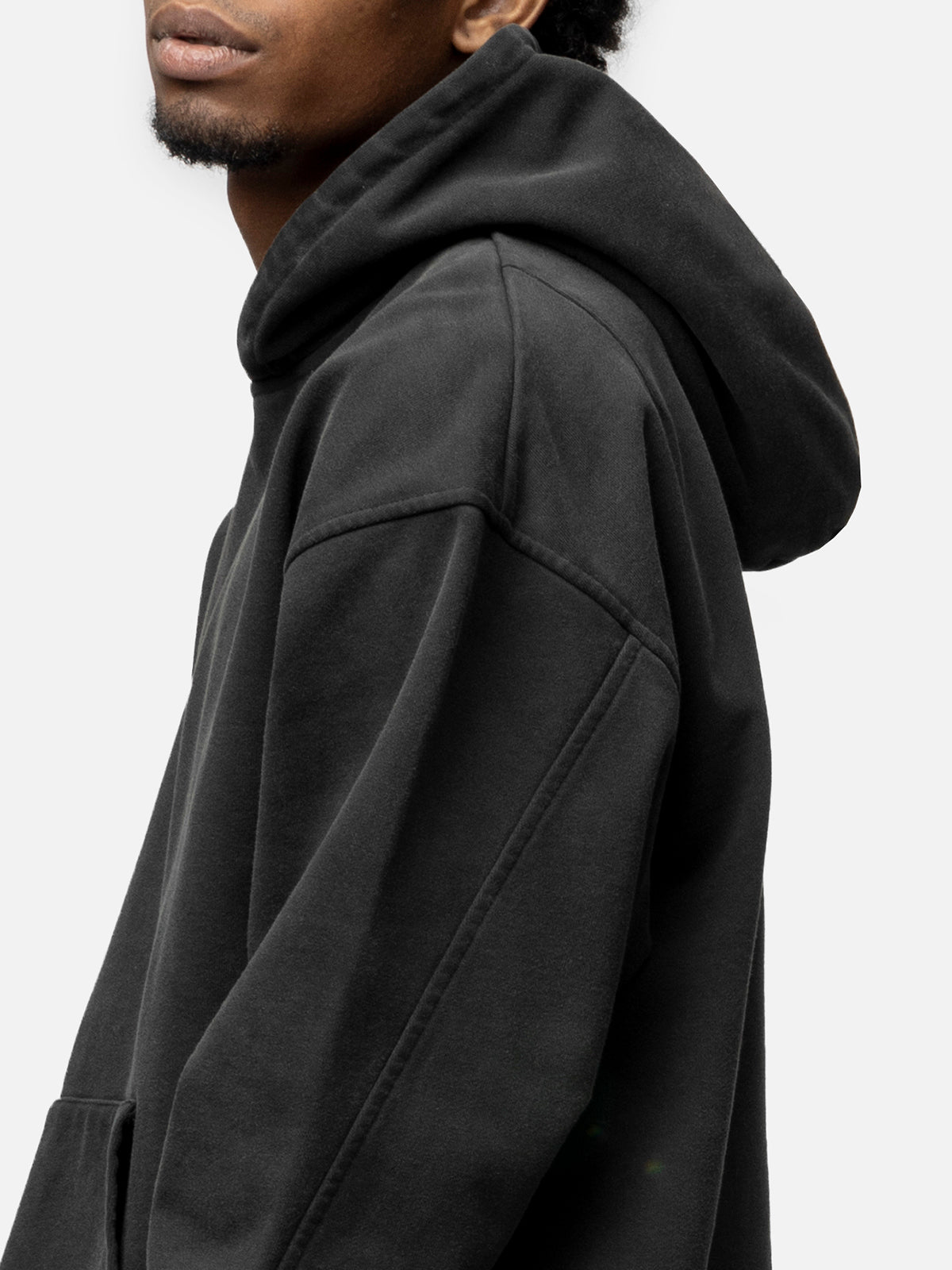 OVERSIZED HOODIE
