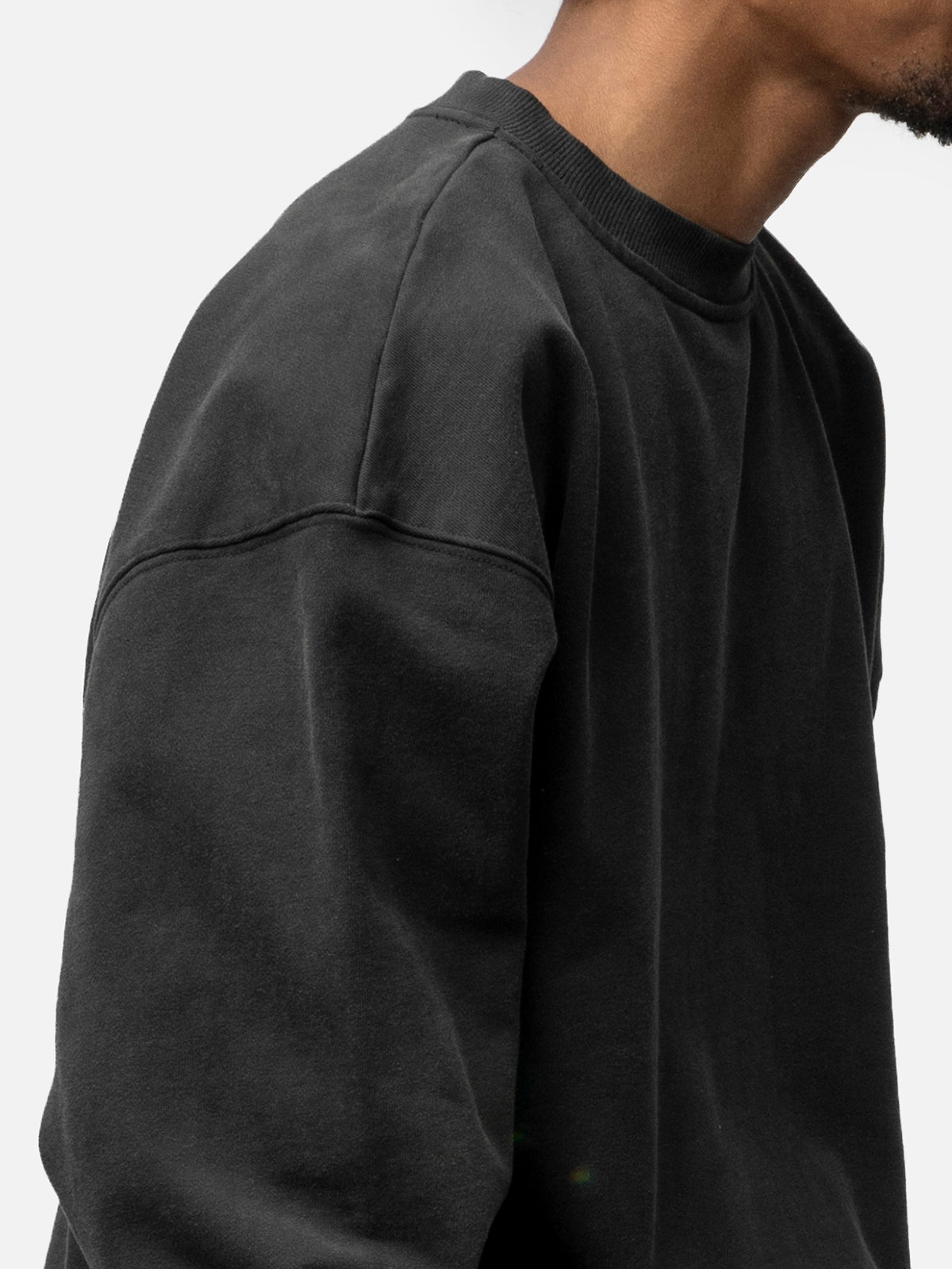 OVERSIZED SWEATSHIRT