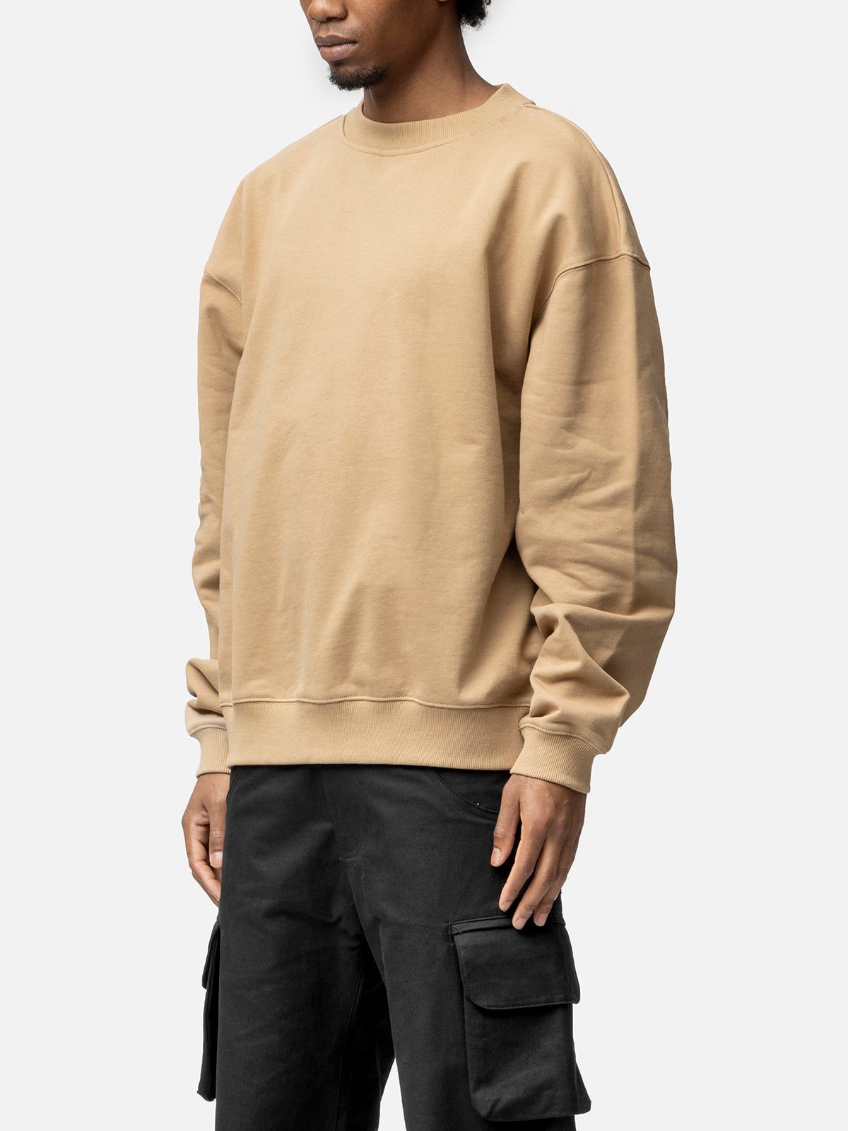 OVERSIZED SWEATSHIRT