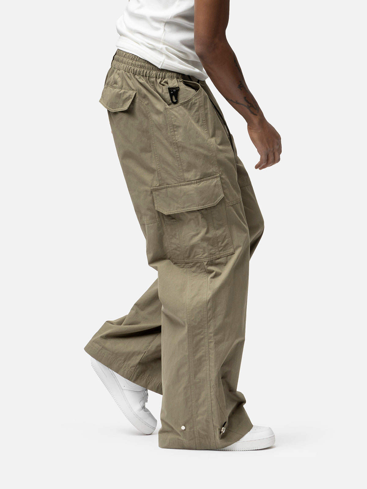 W8 Cargo Pants Military – BLACKTAILOR