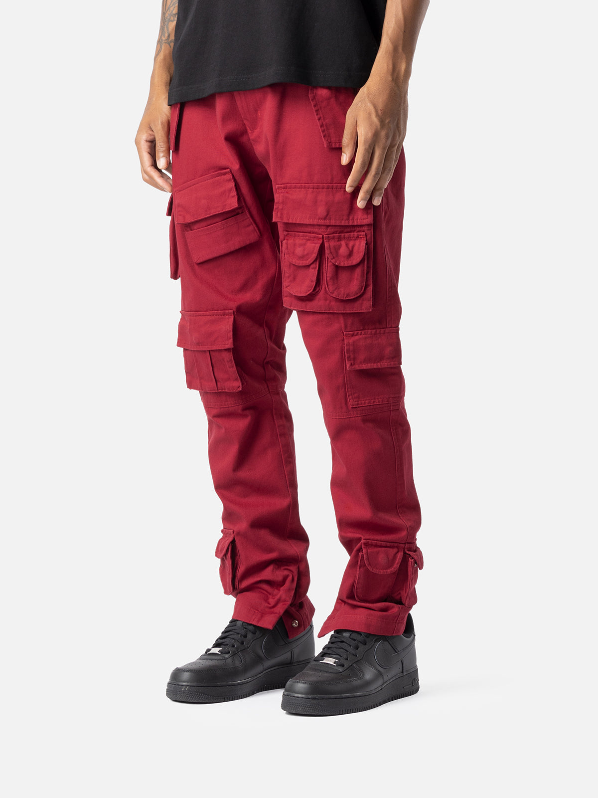 MIXCUBIC 2017 Autumn Korean Style Wine Red Cotton Overalls For Men Casual  Loose Multi Pocket Red Cargo Pants Mens Sizes 28 40 From Paluo, $28.17 |  DHgate.Com